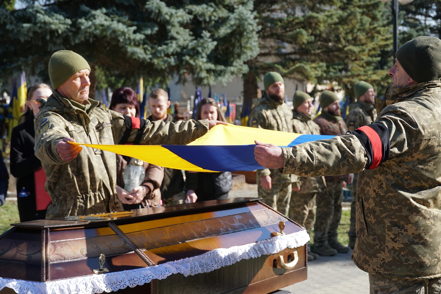 Прощання із полеглим військовим Борисом Тараненком в Ужгороді