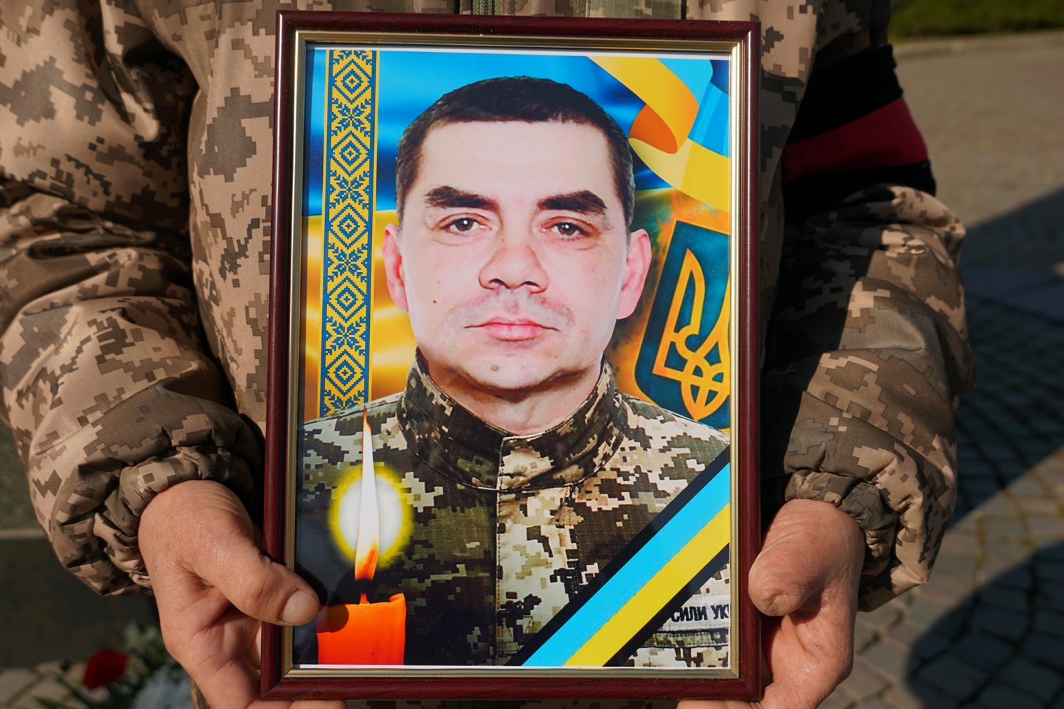 Прощання із полеглим військовим Борисом Тараненком в Ужгороді