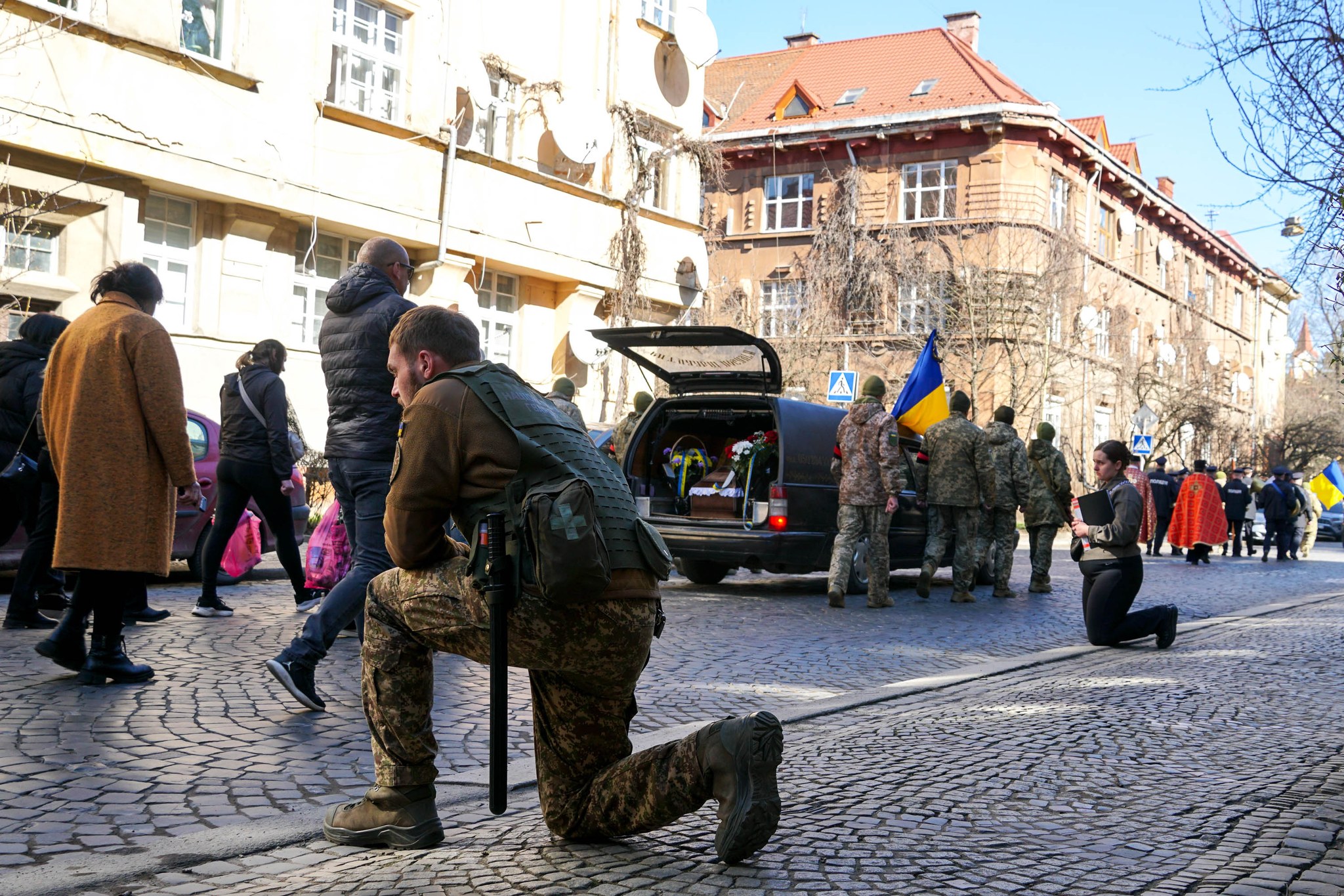 Прощання із полеглим військовим Андрієм Жабським в Ужгороді