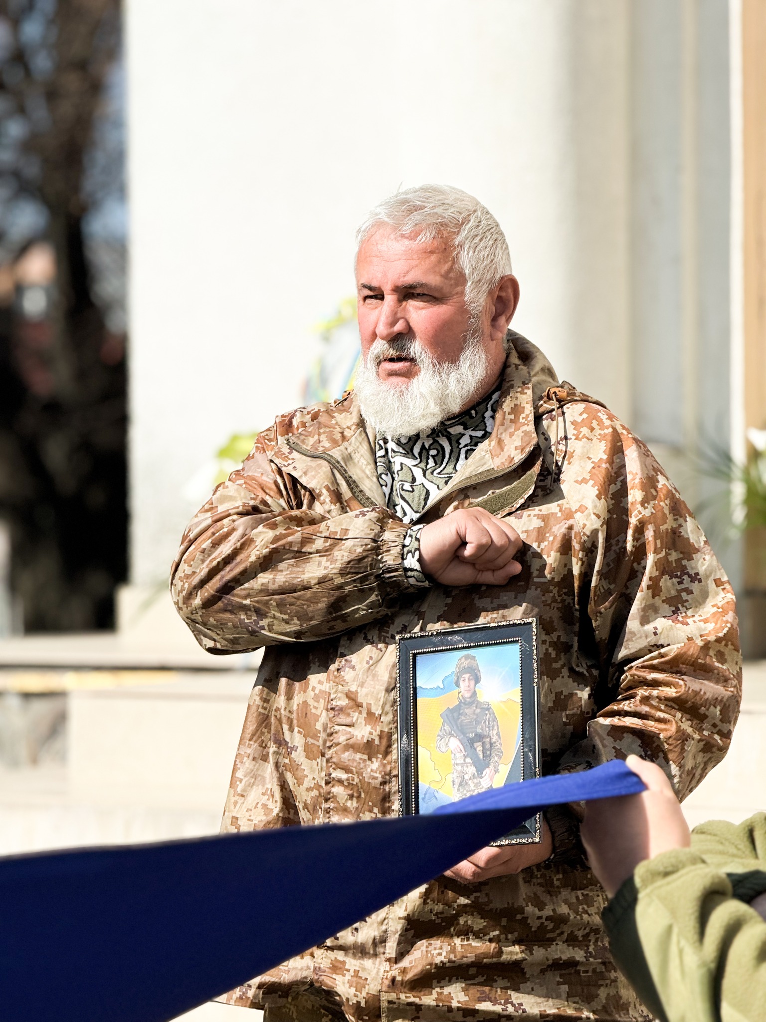 Прощання із полеглим військовим Василем Ляхом у Мукачеві