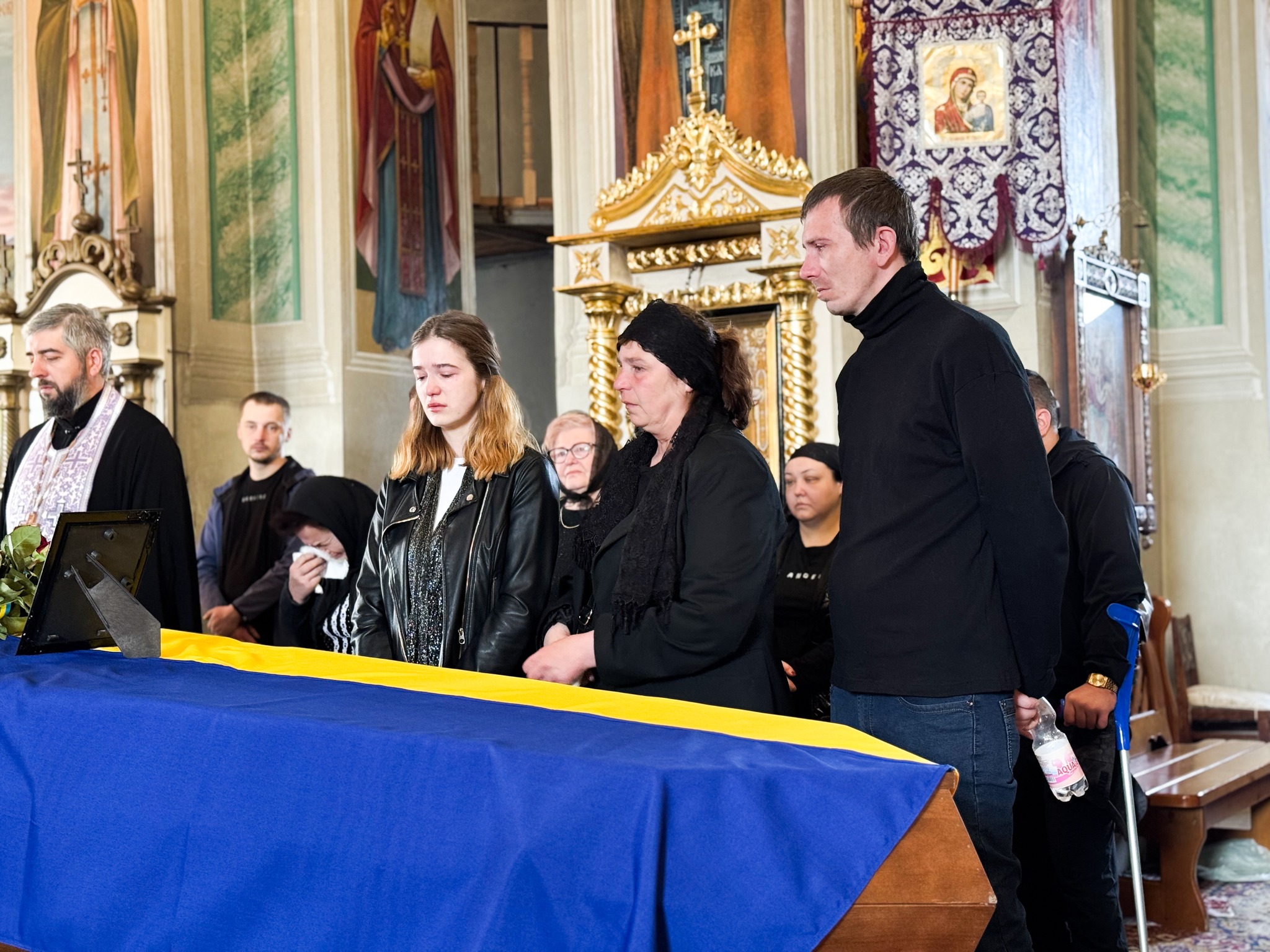 Прощання із полеглим військовим Василем Ляхом у Мукачеві