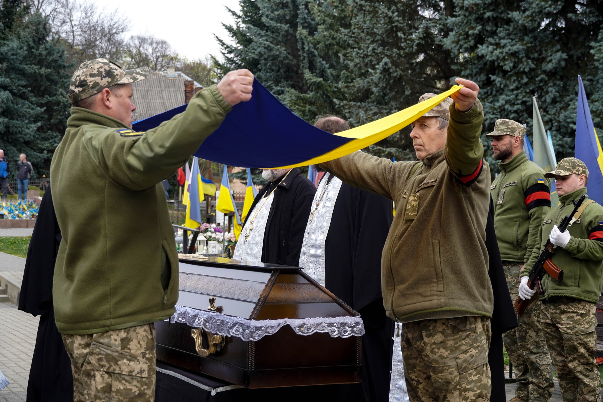 Прощання із військовим Олександром Луцьом в Ужгороді