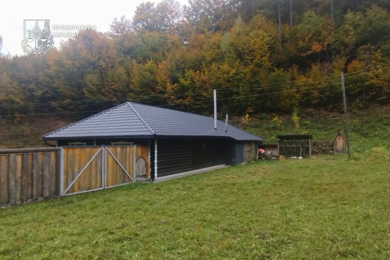 Самовільно збудований садовий будинок