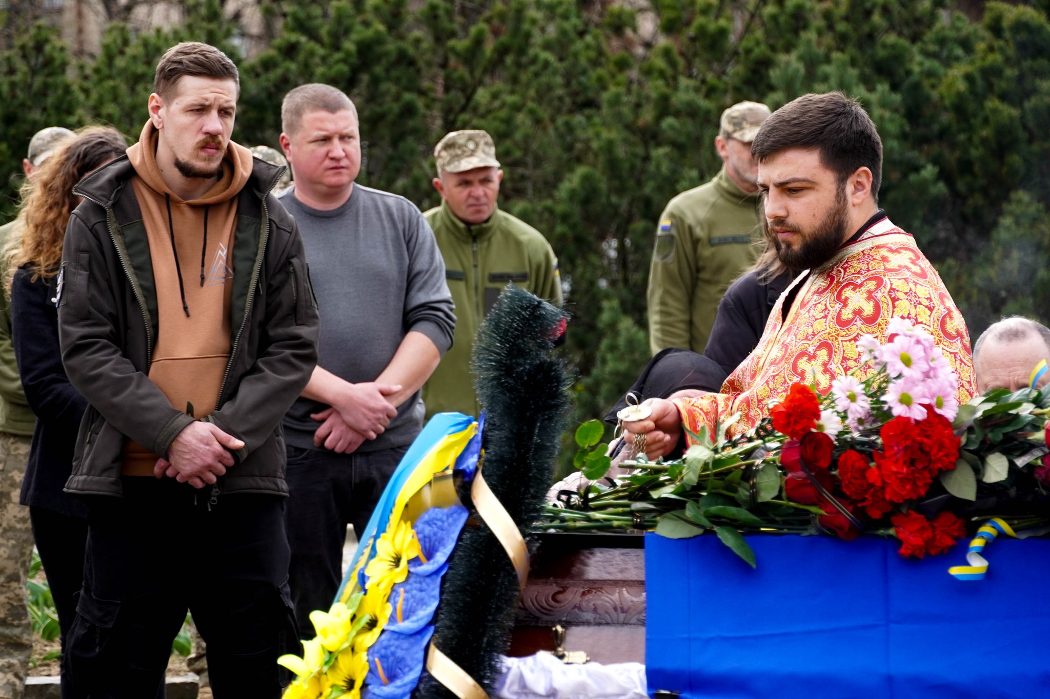 Прощання із полеглим військовим Сергієм Козаченком в Ужгороді