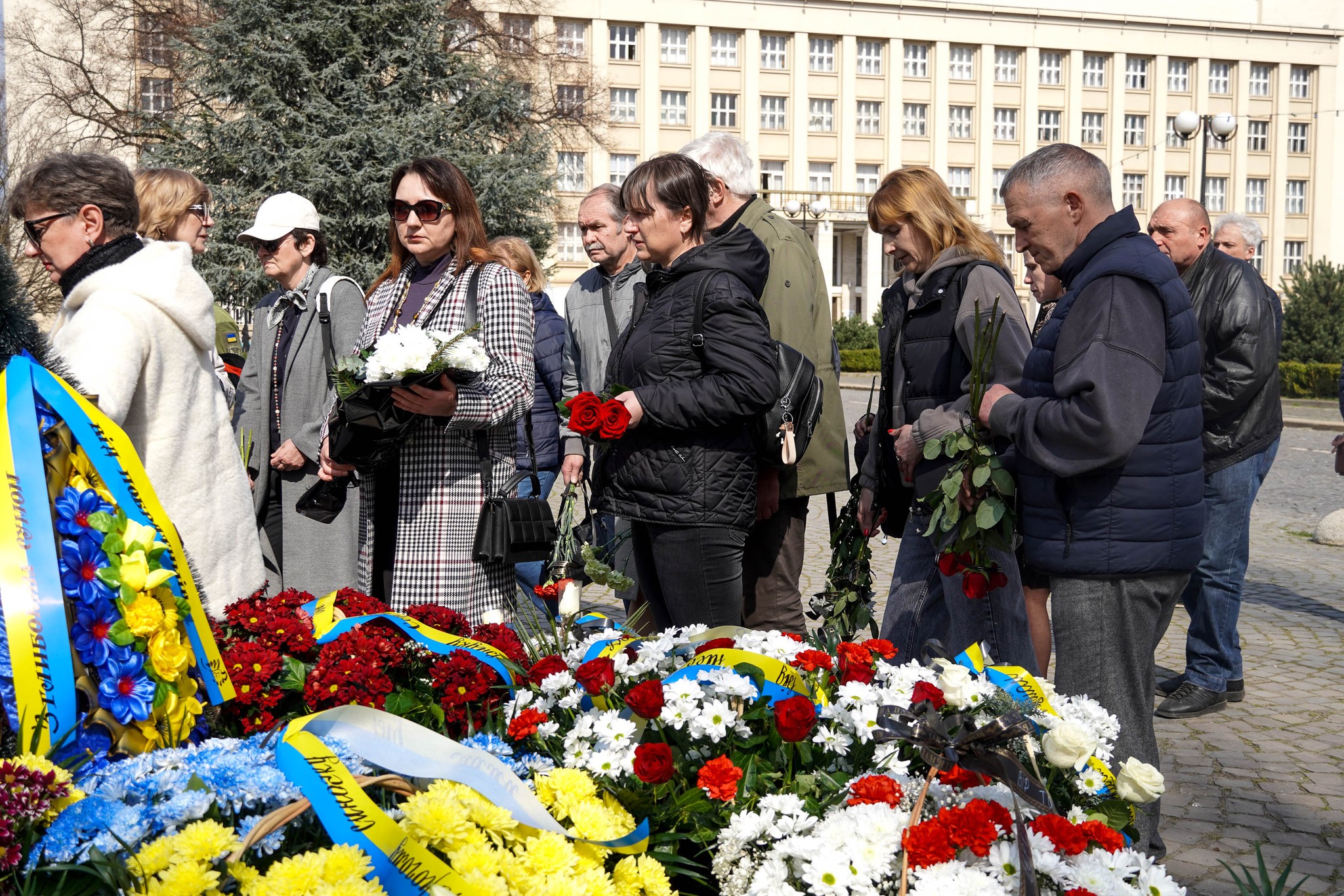 Прощання із полеглим військовим Сергієм Козаченком в Ужгороді