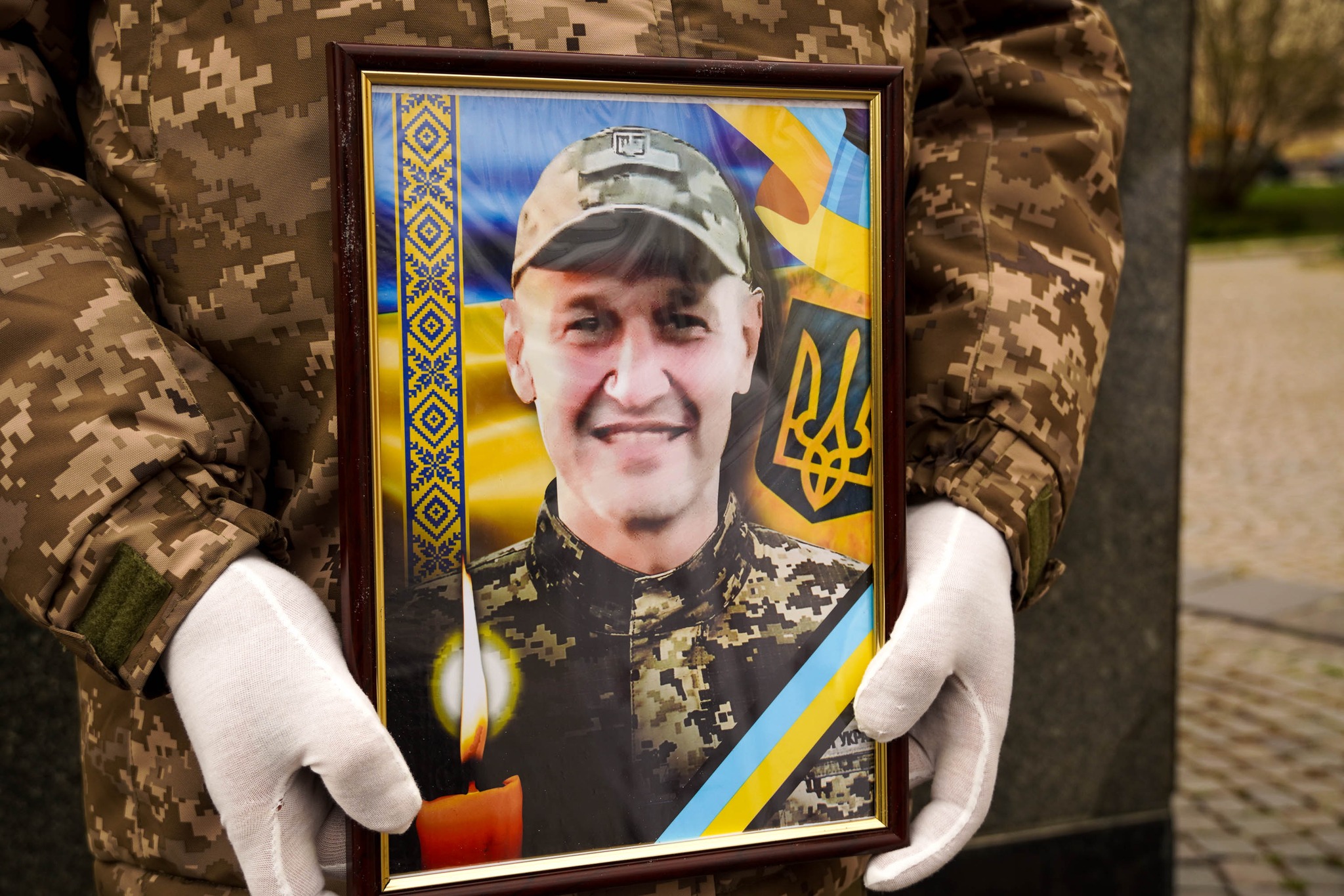 Прощання із воїном Віталієм Бичаком в Ужгороді