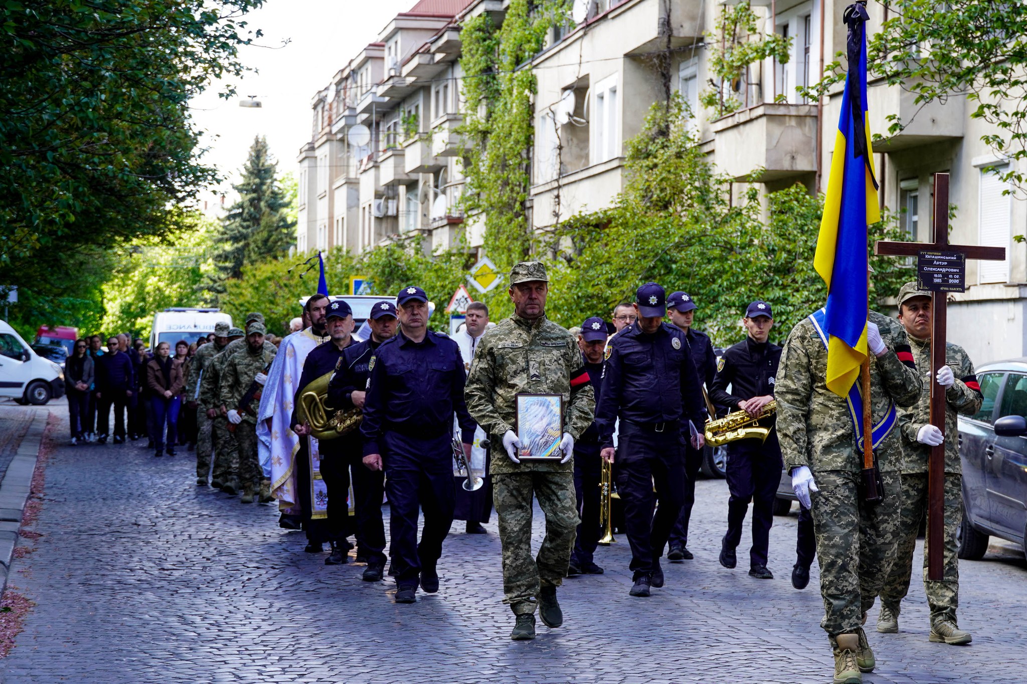 В Ужгороді прощаються із полеглим воїном Артуром Каташинським