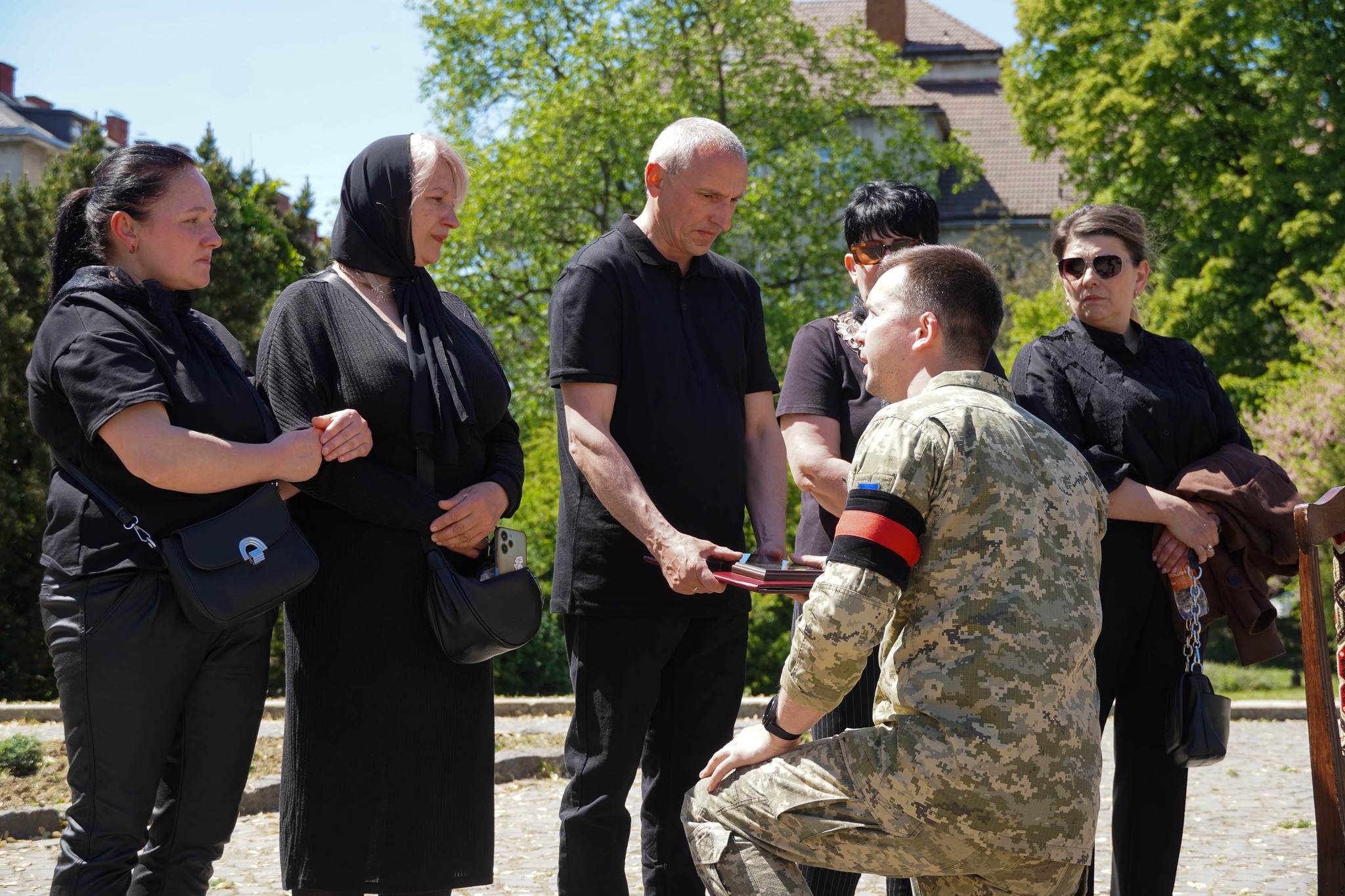 Прощання із полеглим воїном Олексієм Рожковим в Ужгороді