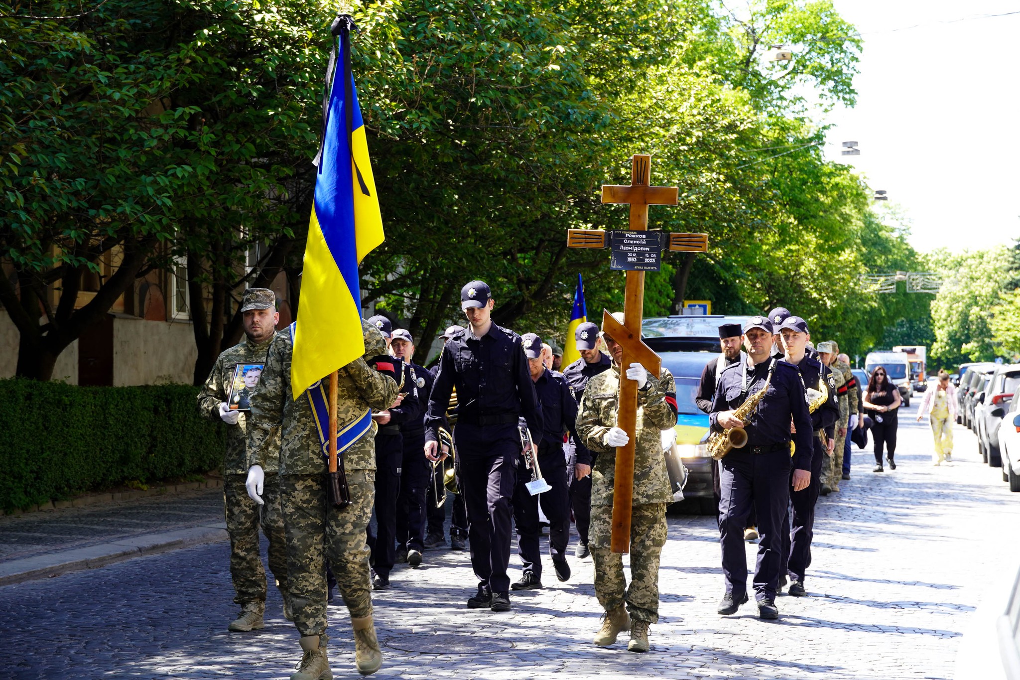 Прощання із полеглим воїном Олексієм Рожковим в Ужгороді