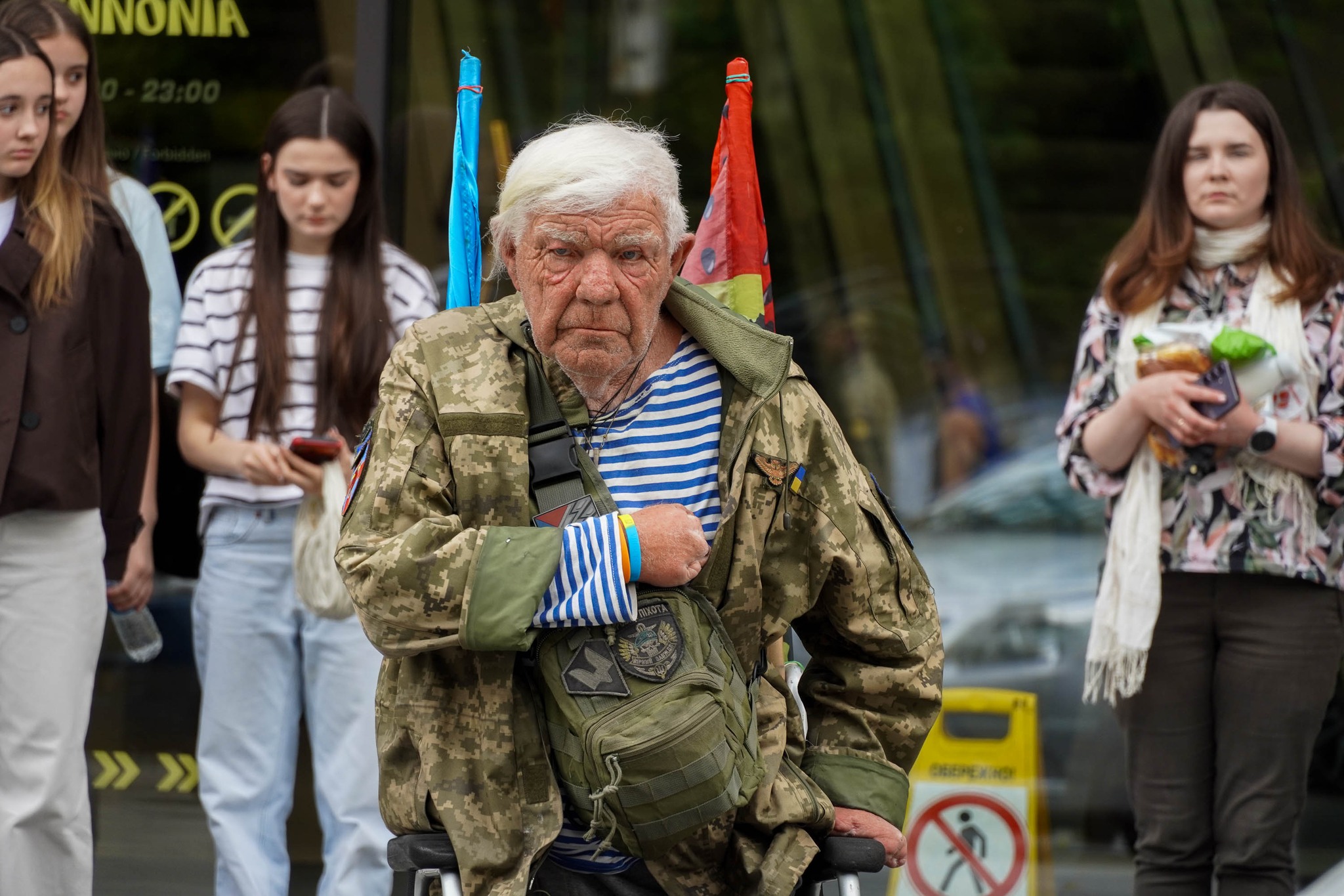 Прощання із полеглим воїном Олександром Скляровим в Ужгороді