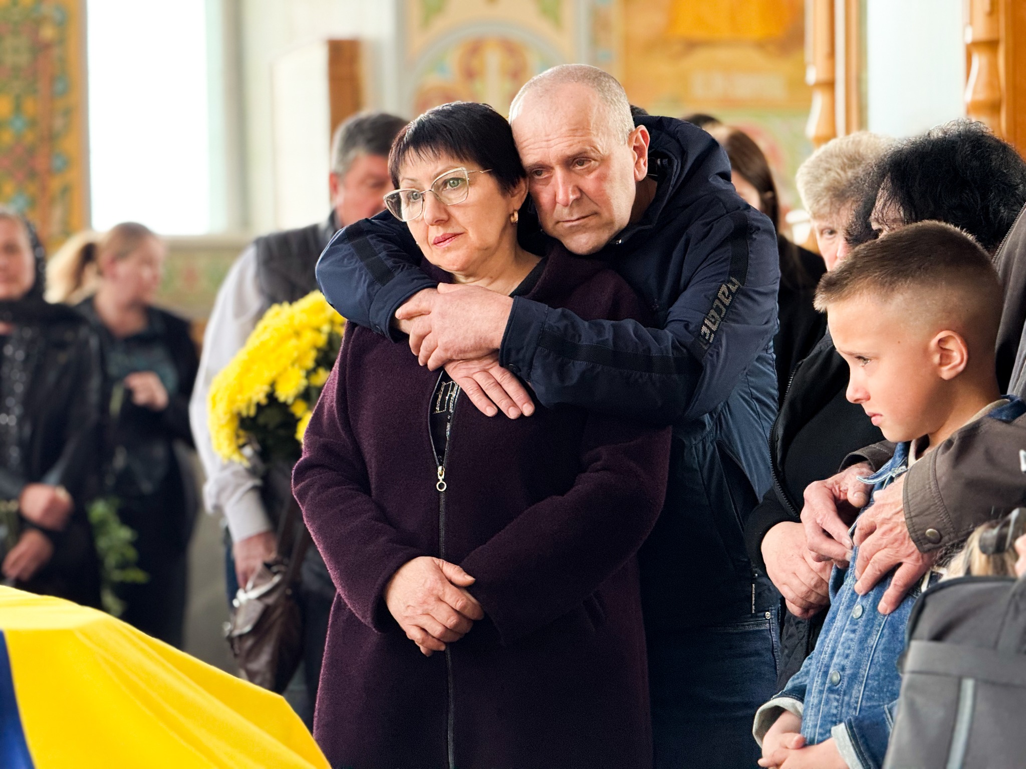 У Мукачеві попрощалися з полеглим захисником Володимиром Сурняком