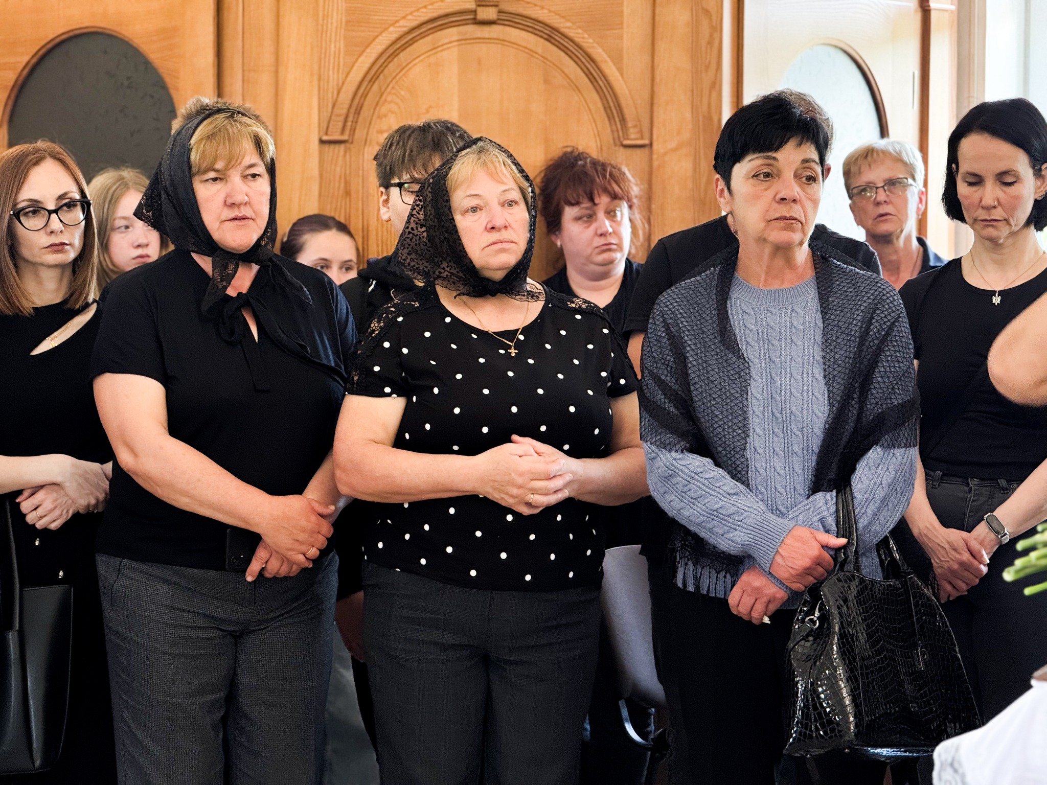 Прощання із полеглим воїном Олександром Карольї у Мукачеві