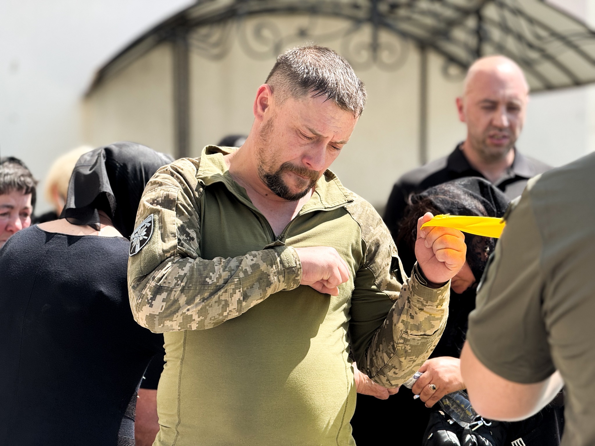 Прощання з полеглим воїном Іваном Чавою у Мукачеві