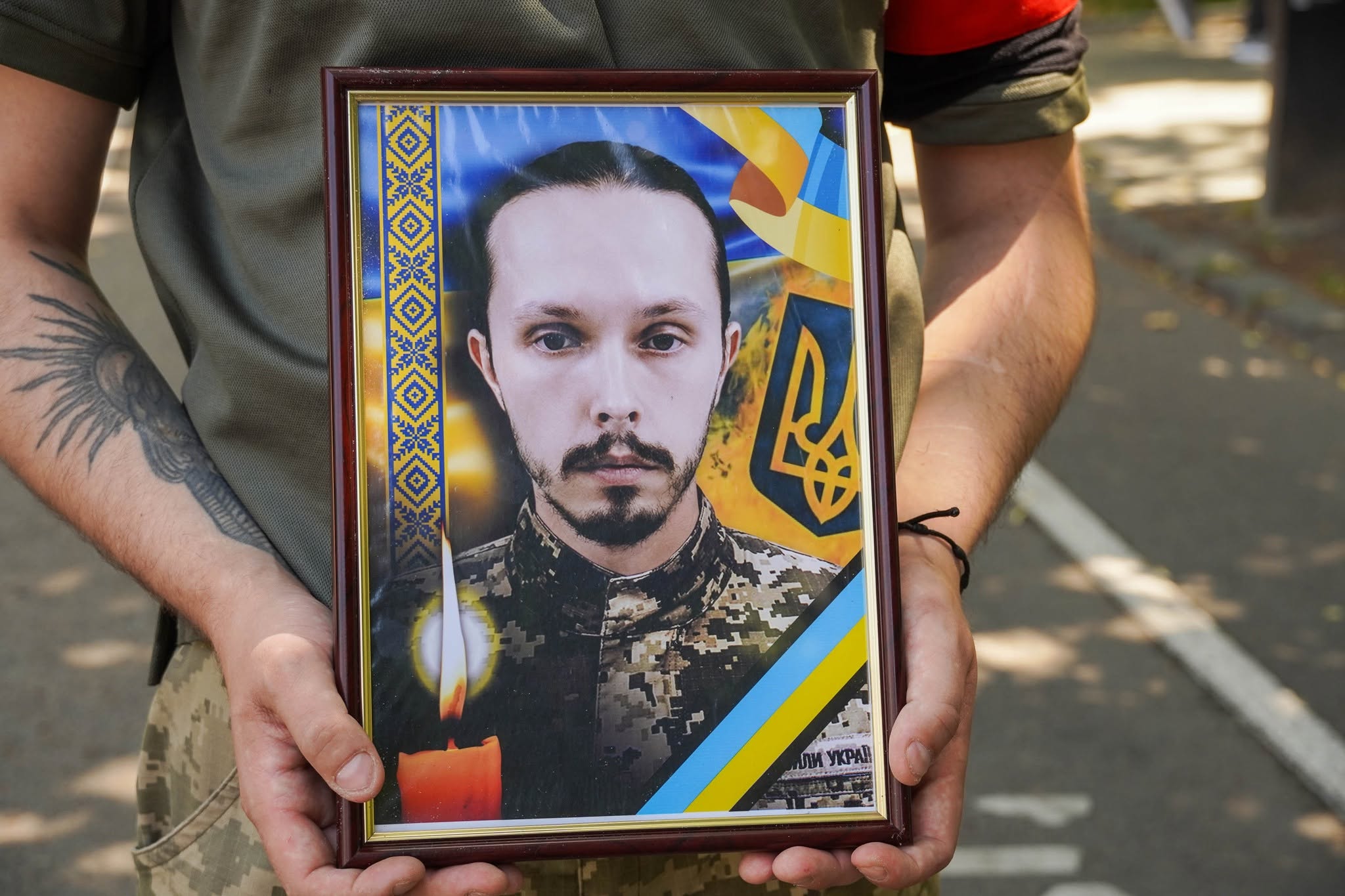 Прощання із полеглим воїном Едуардом Ного в Ужгороді