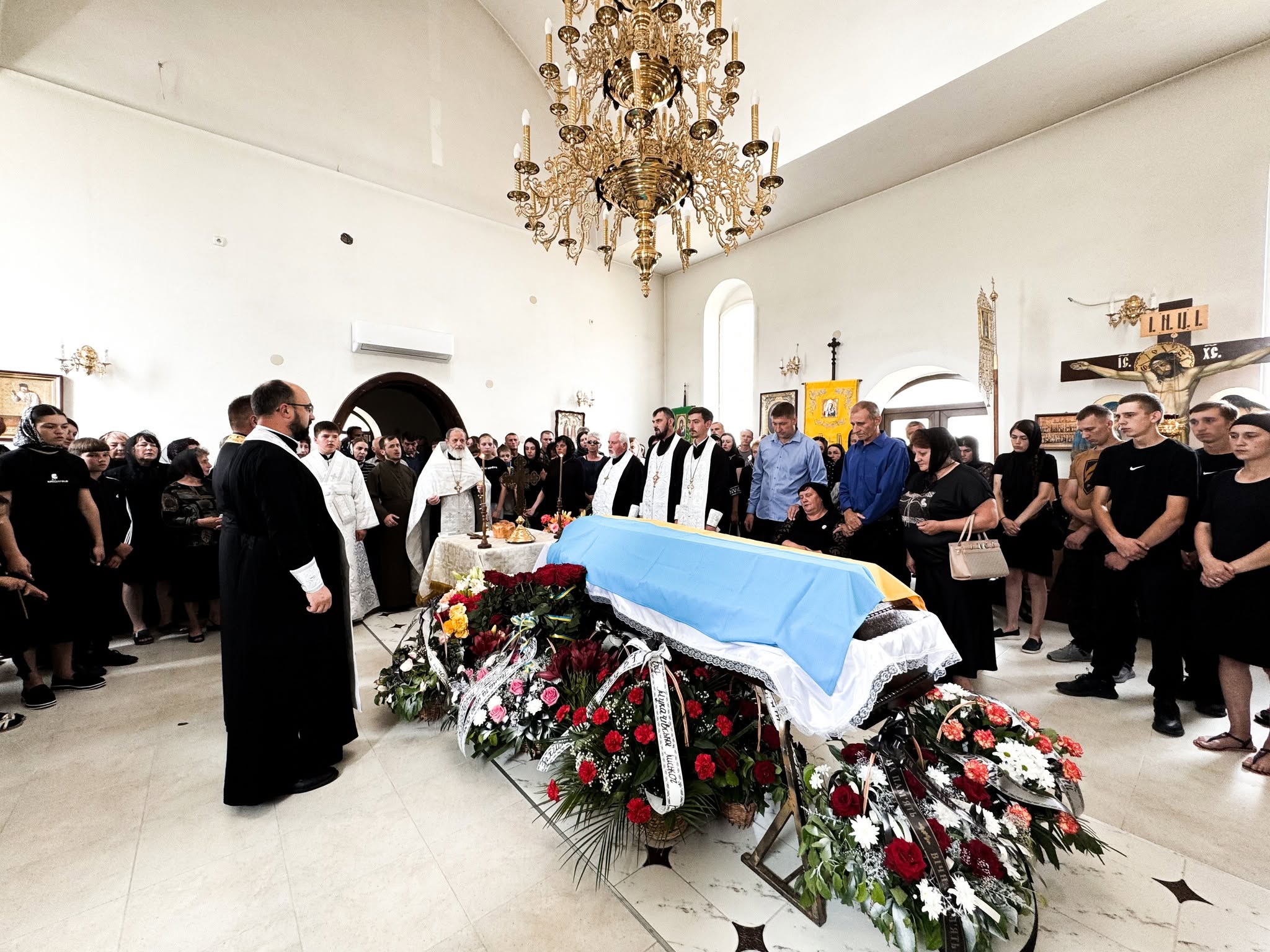 Прощання із полеглим воїном Василем Боговичем на Мукачівщині