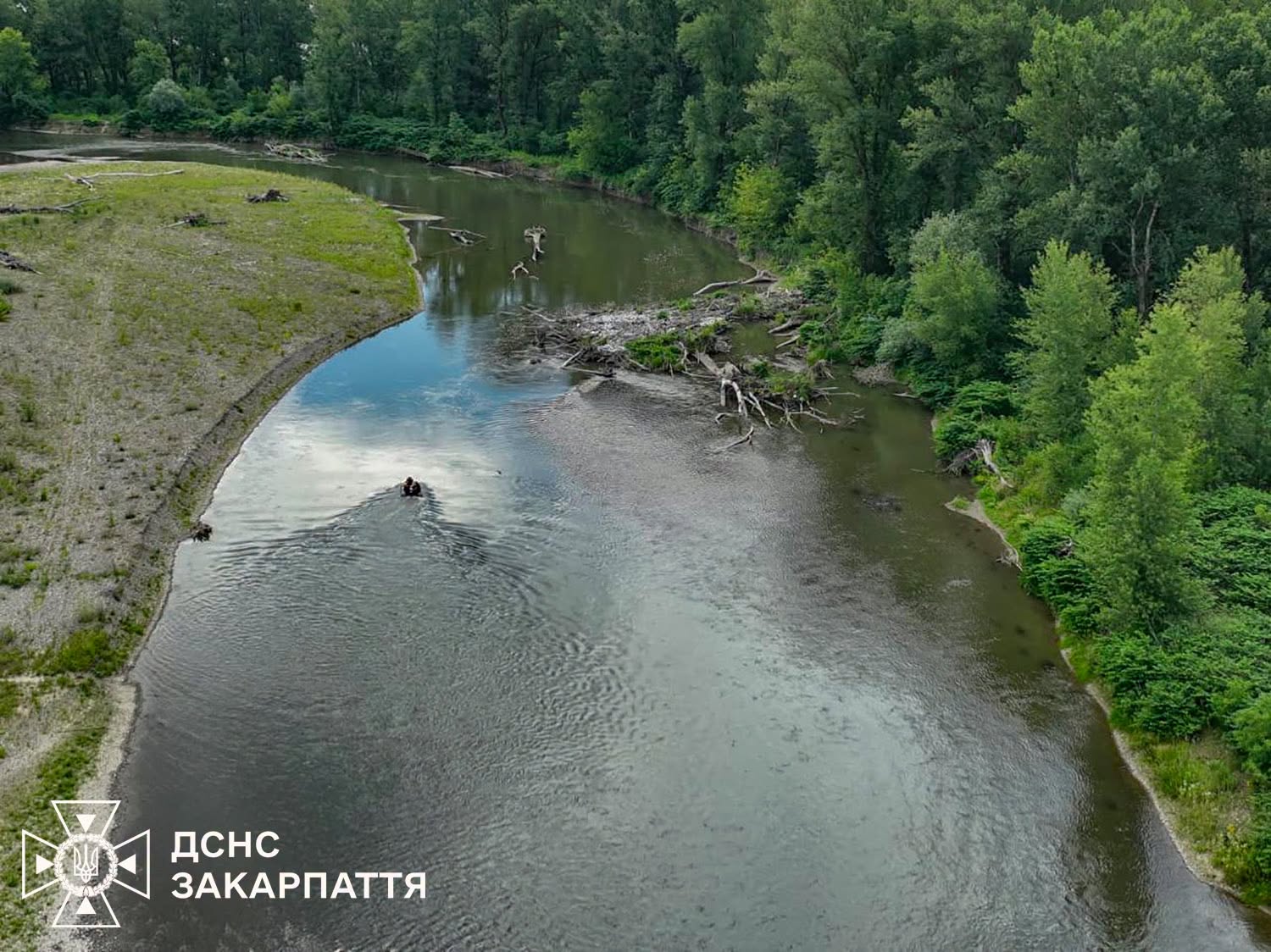 Пошуки 10-річного хлопчика у Тисі на Закарпатті