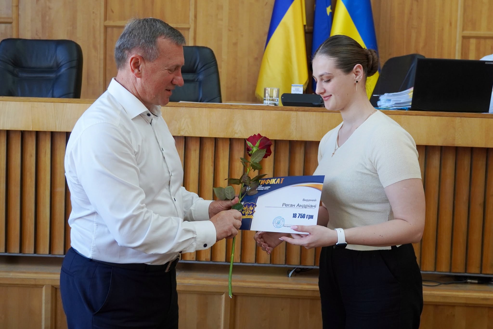 Четверо ужгородців отримали премії міського голови для обдарованої молоді