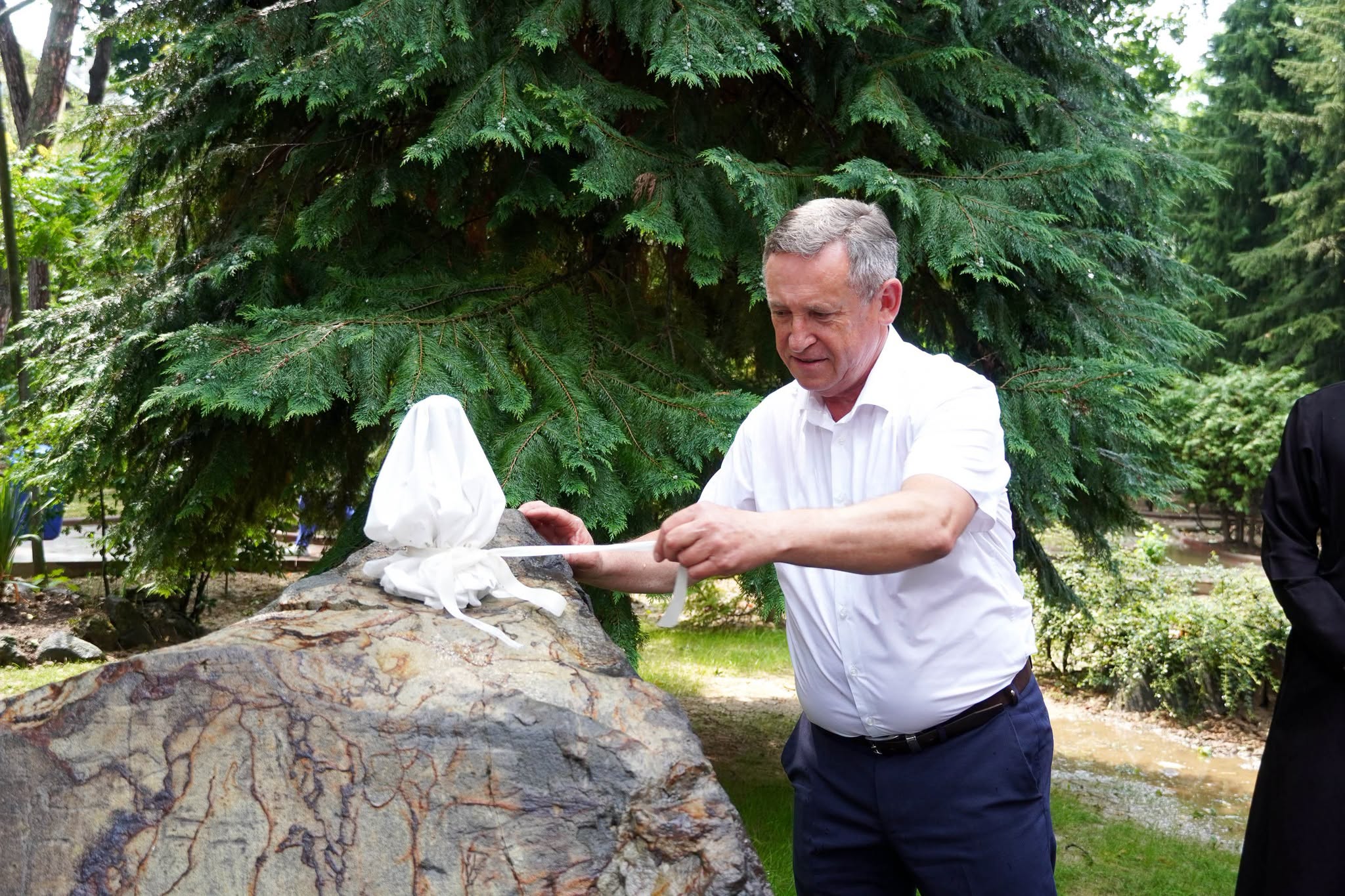 Відкриття мініскульптури