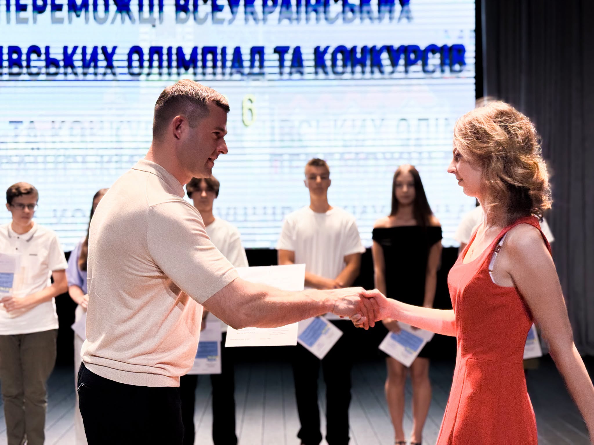 Випускники Мукачева, які склали НМТ на 200 балів