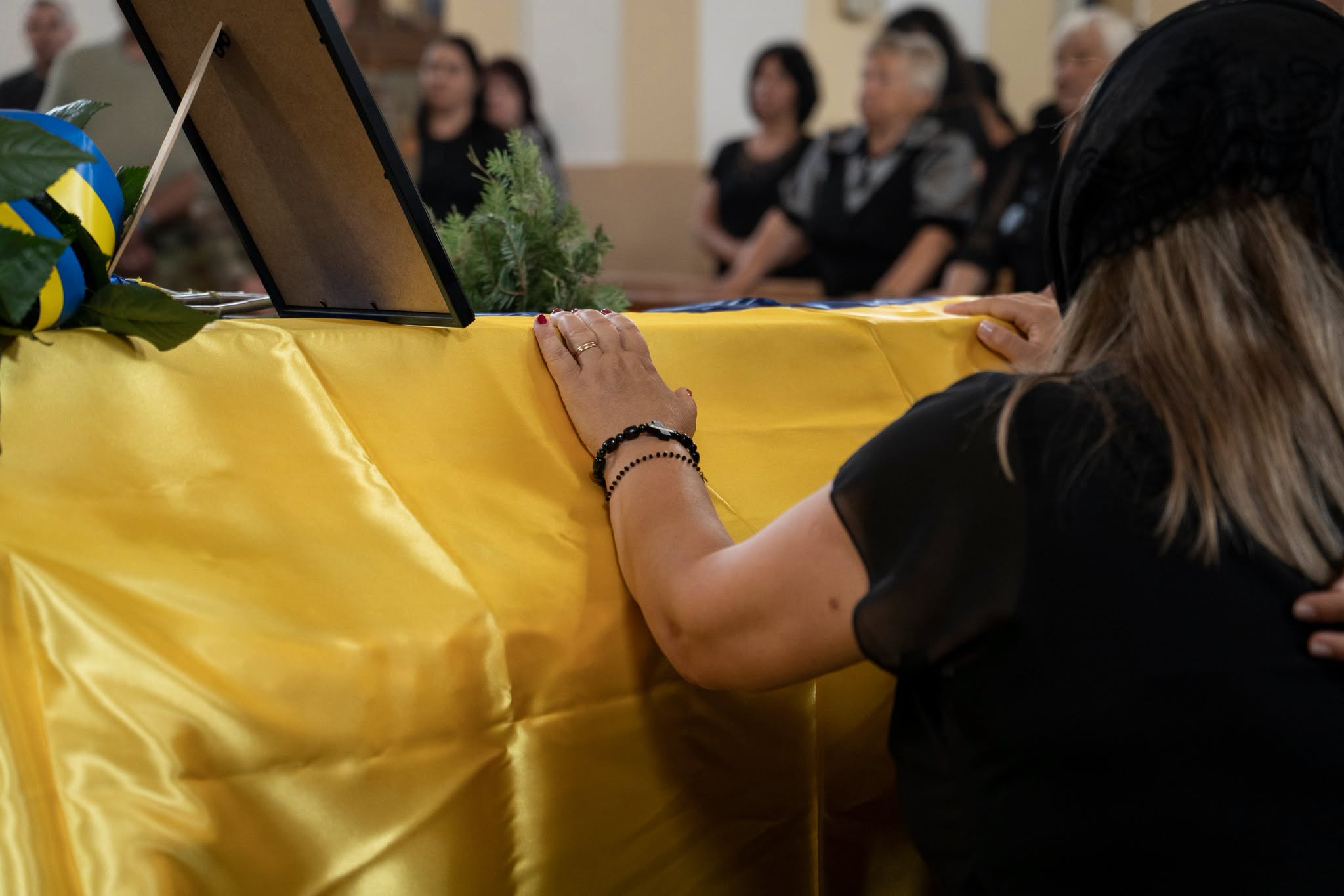 Прощання із полеглим воїном Віталієм Солоповим у Мукачеві