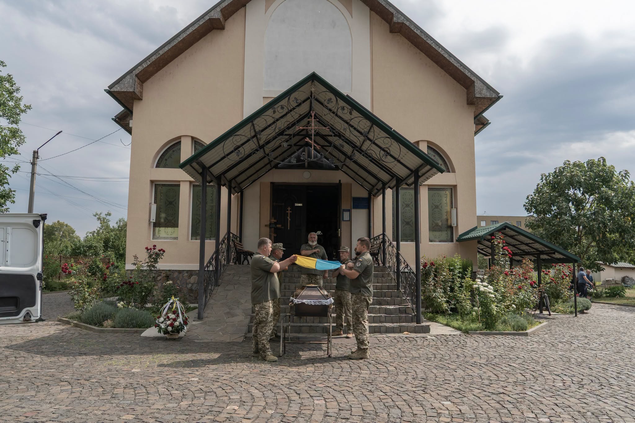 Прощання із полеглим воїном Владиславом Мойсеєвим у Мукачеві