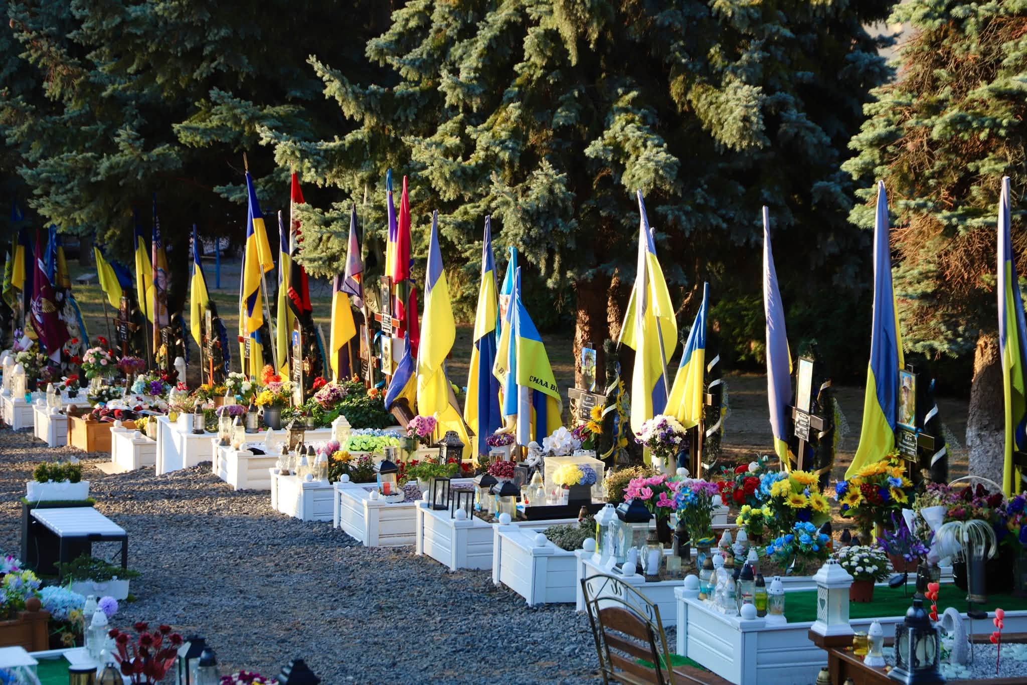 Вшанування памʼяті полеглих захисників в Ужгороді