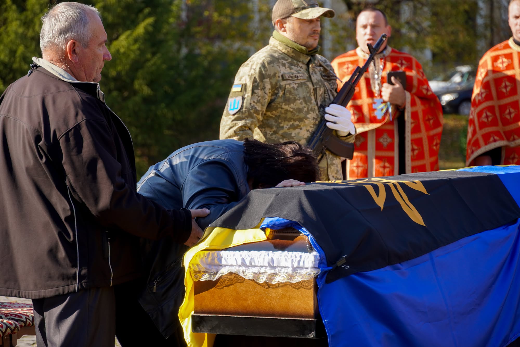 Ужгород прощається із 40-річним військовим Валентином Балогою