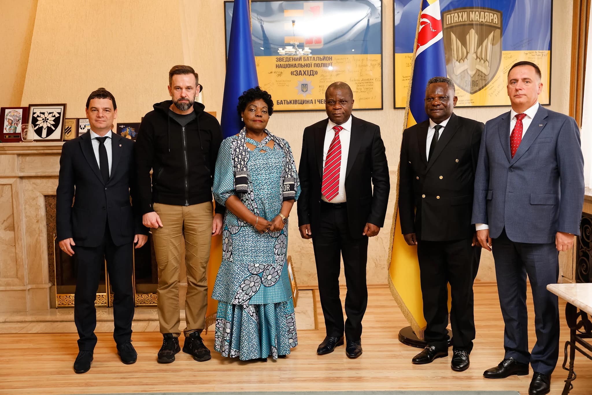 Офіційна делегація Республіки Конго та керівники Закарпаття Віктор Микита та Роман Сарай