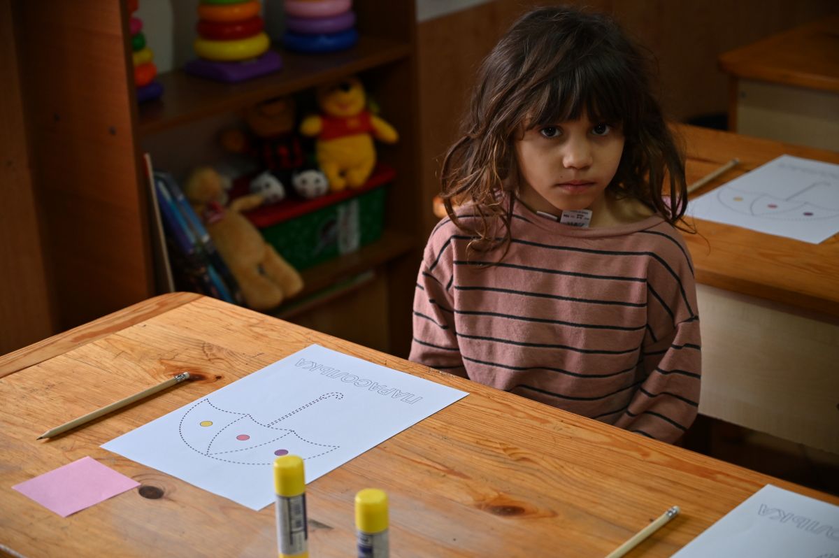 ромська дівчинка