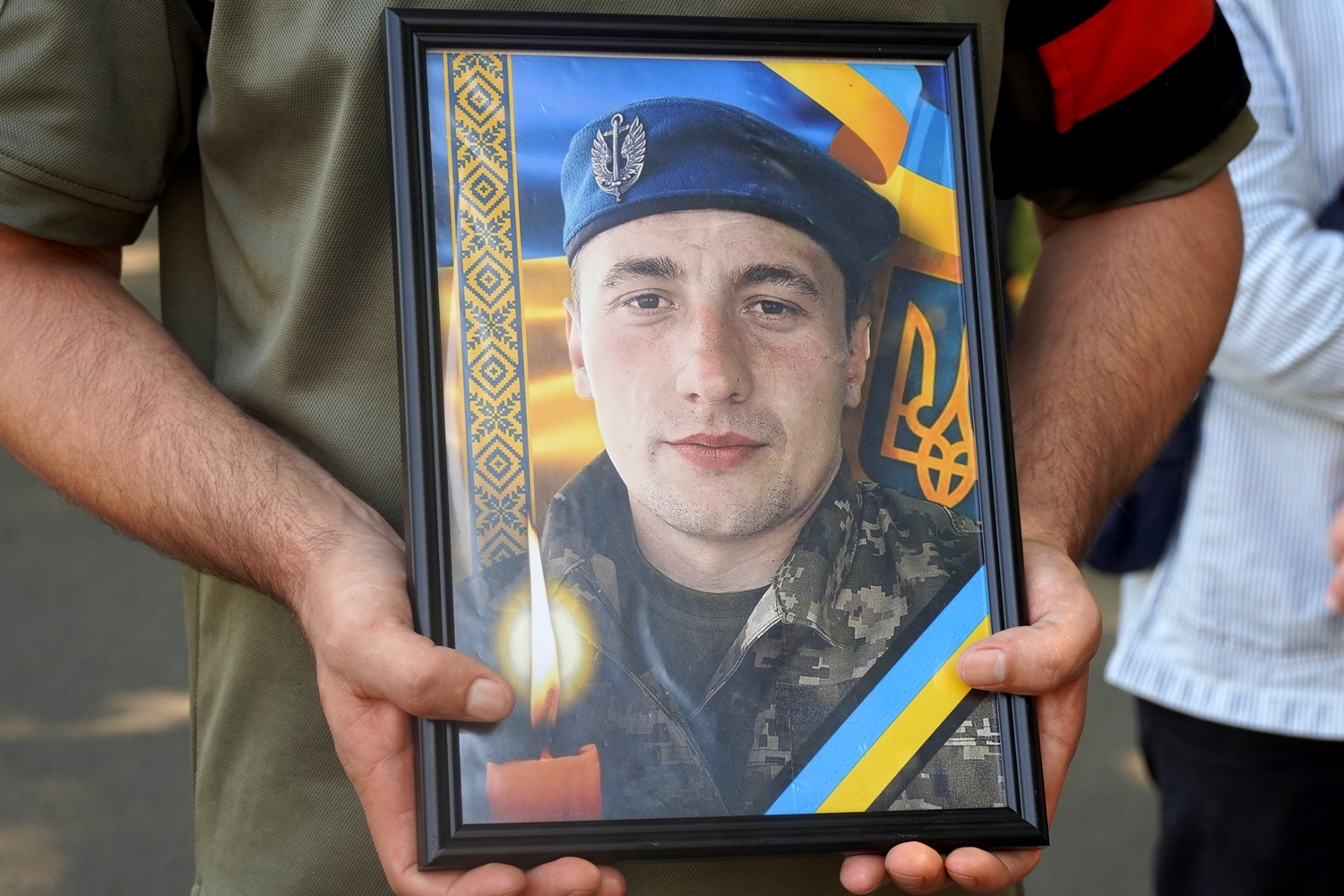 Захисник Андрій Погань
