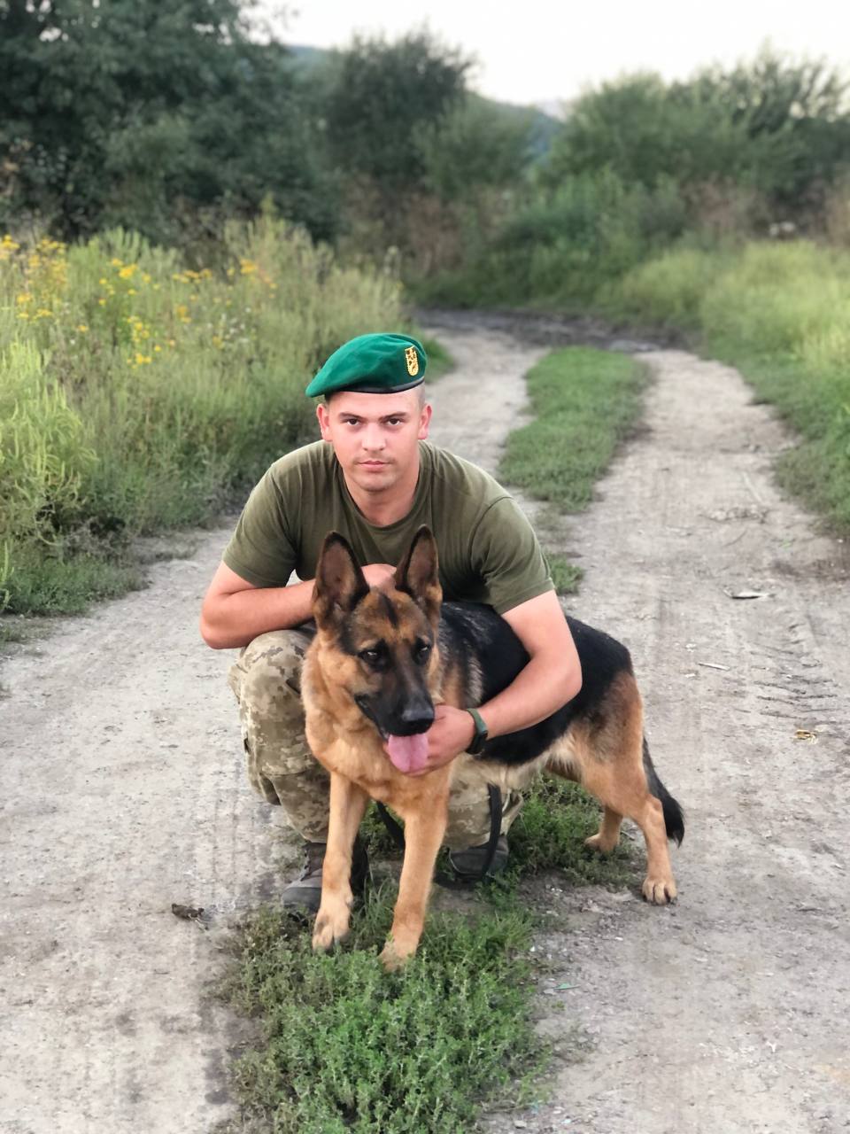 Ігор Кепещук з вівчаркою Кайрою