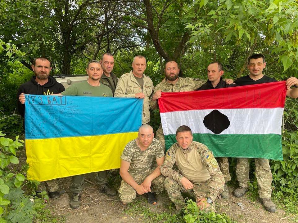 Фото бійців на фронті з Бабяком 