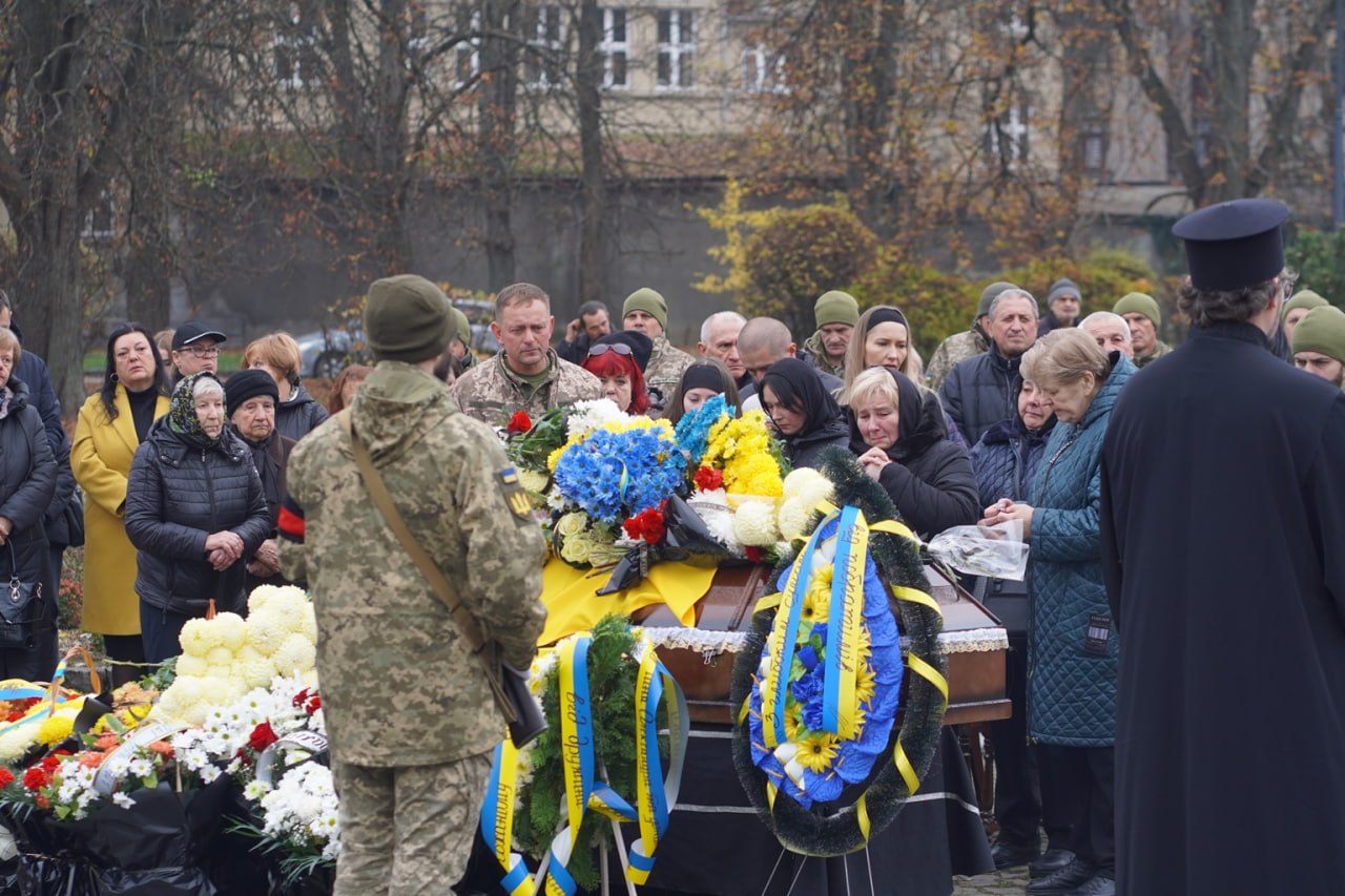 Прощання з воїном Олександром Поповичем в Ужгороді