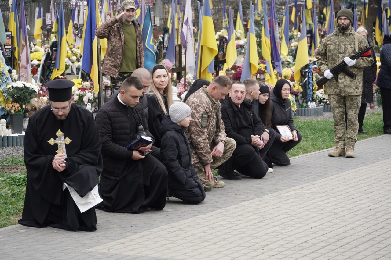 Прощання з воїном Олександром Поповичем в Ужгороді
