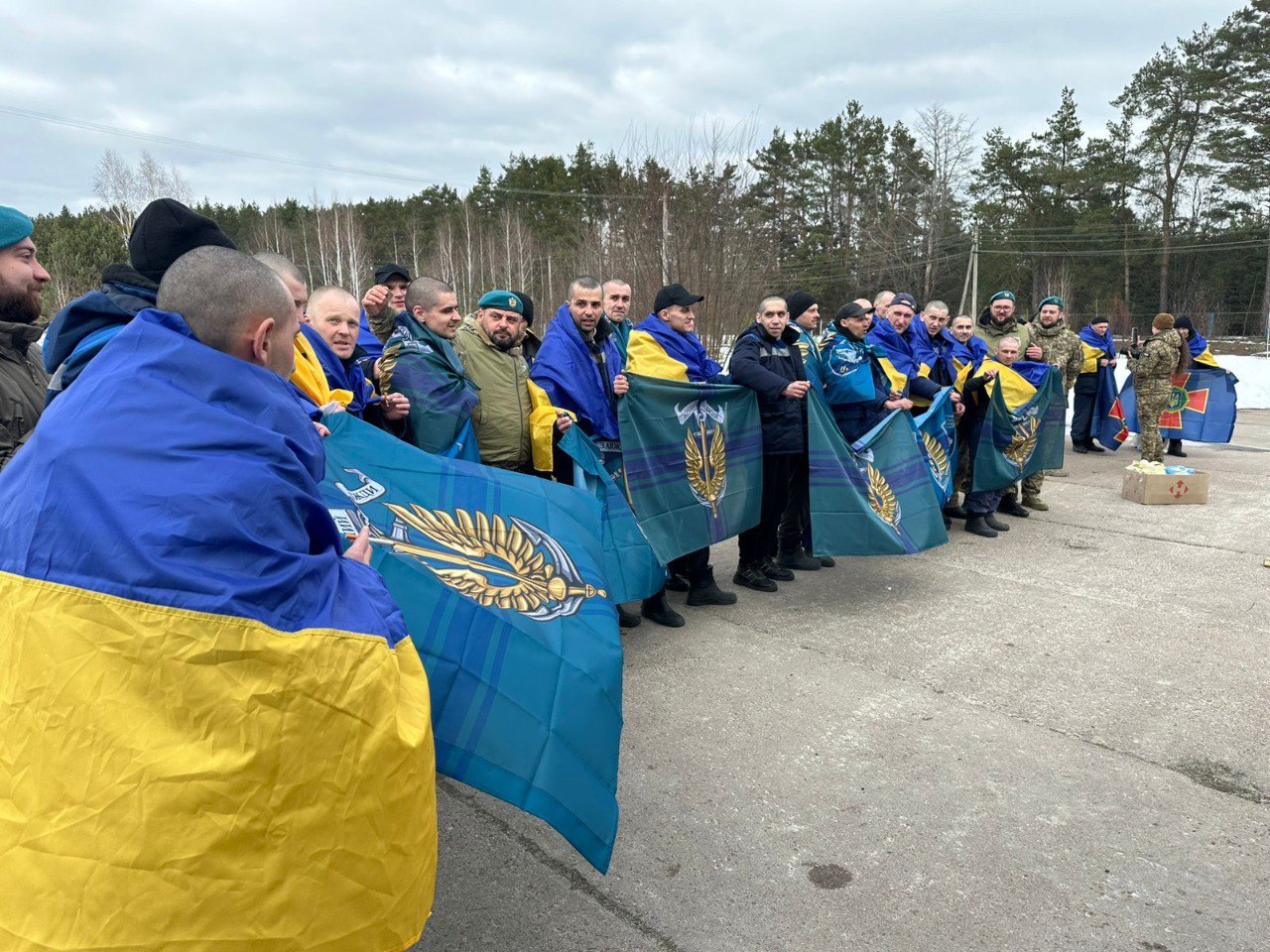 Повернені з російського полону українські захисники