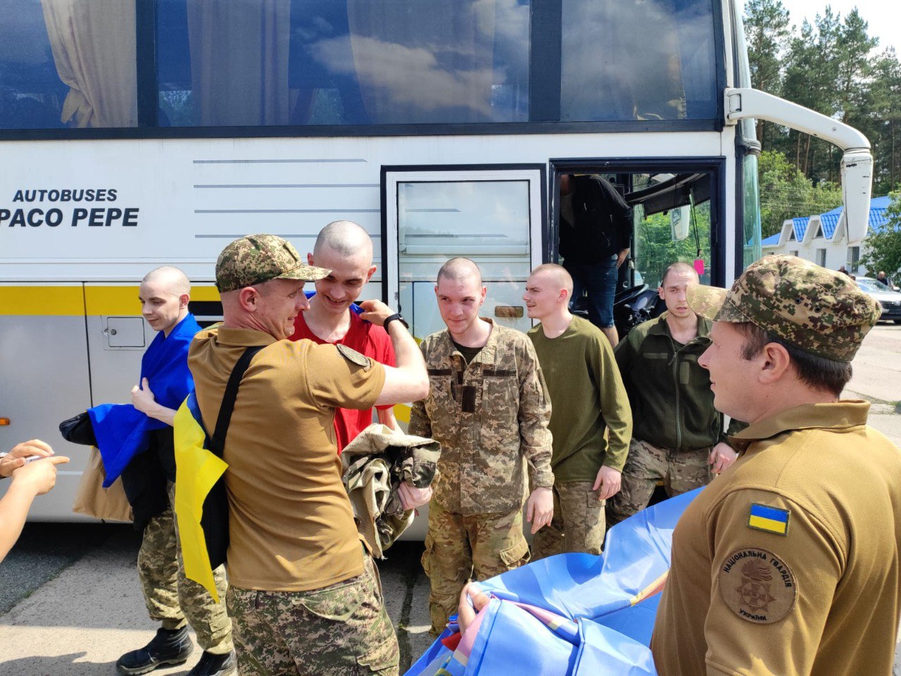 Повернені з полону воїни