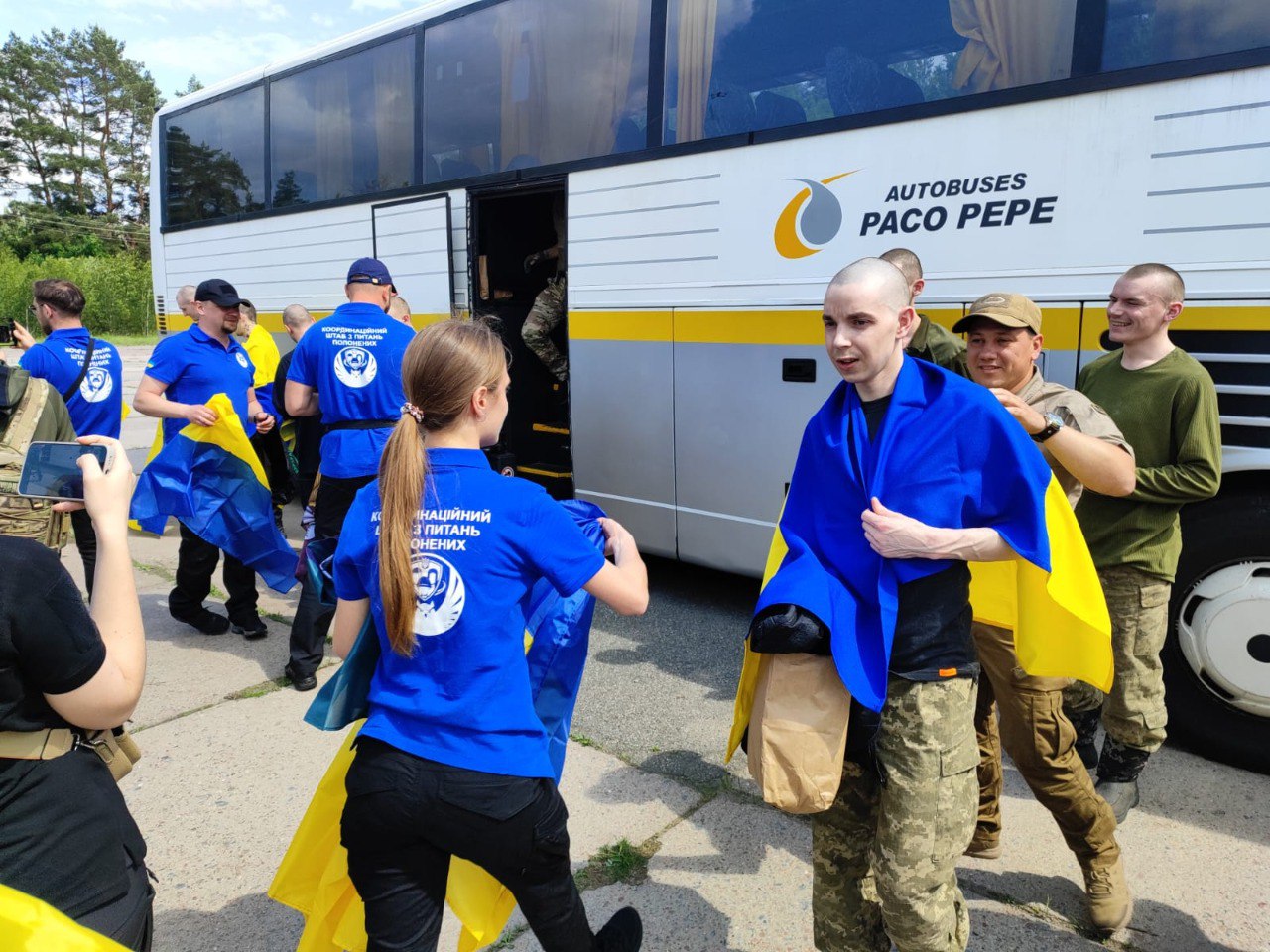 Повернені з полону воїни