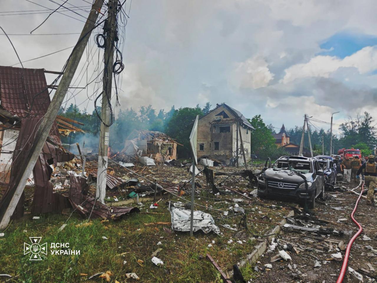 Наслідки ракетного удару по полігону під Києвом