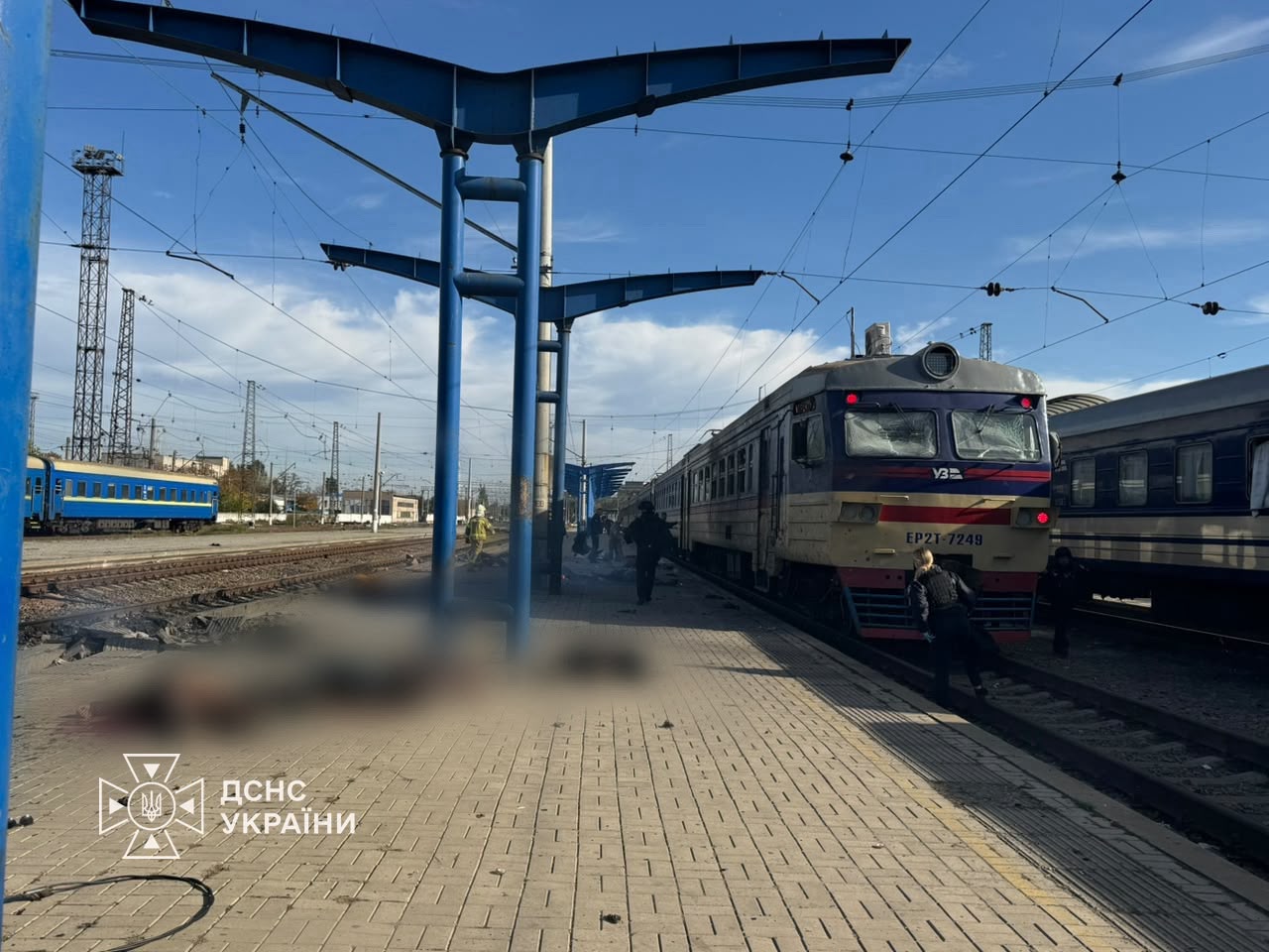 Росіяни вдарили дроном по вокзалу у Дніпрі, є загиблі та поранені
