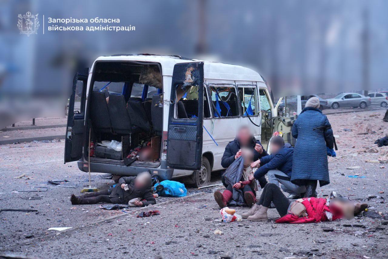 Наслідки авіаційного удару по Запоріжжю 