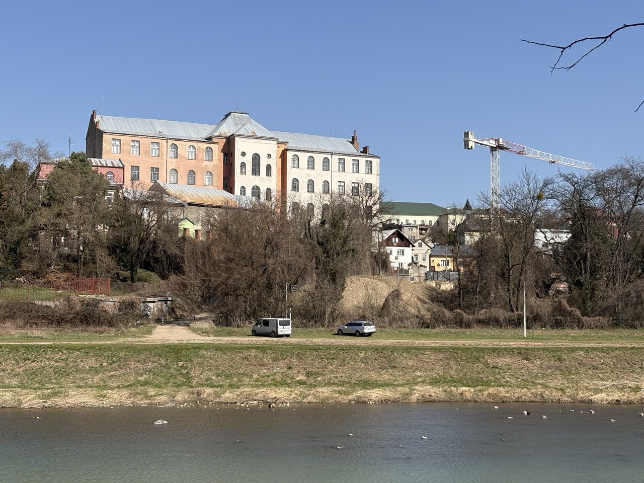 Ботанічна набережна