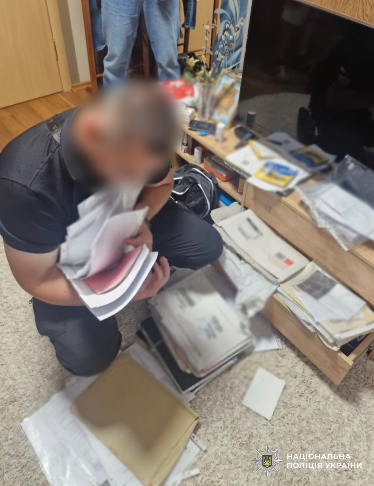 Обшуки у підозрюваних
