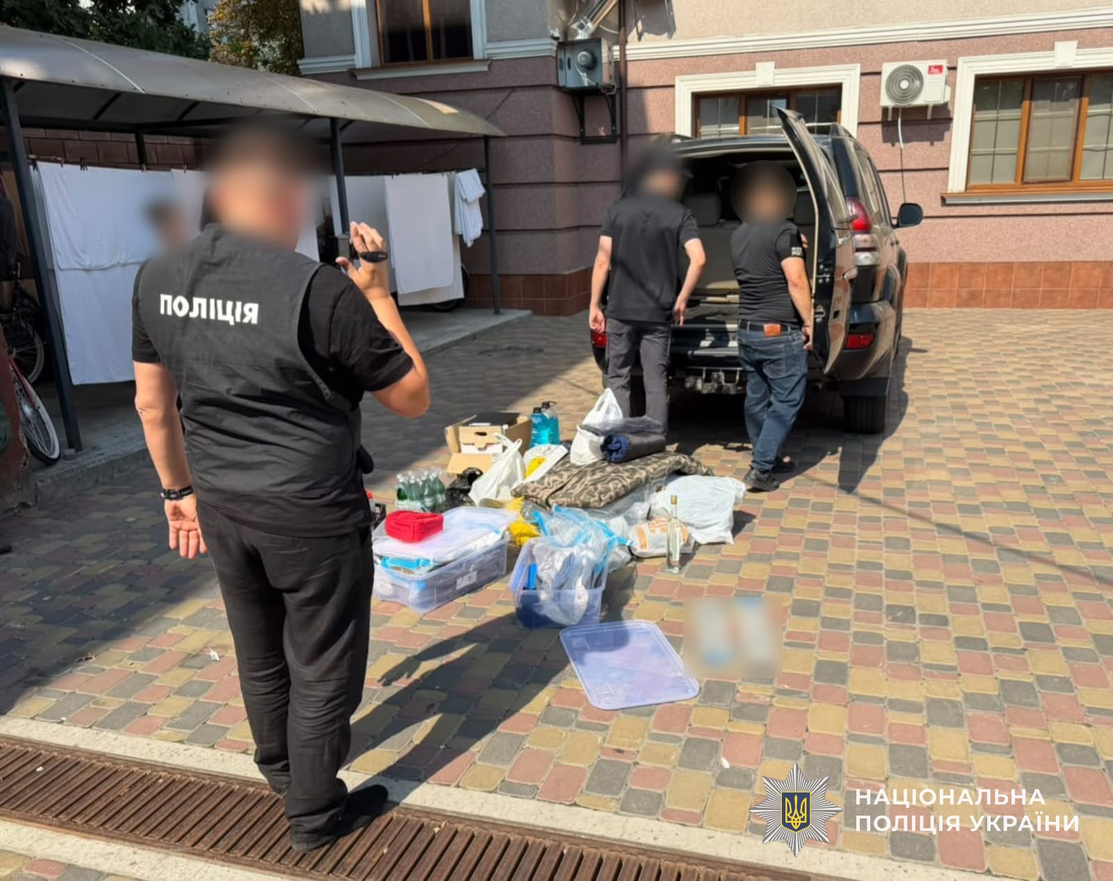 Обшуки у підозрюваних