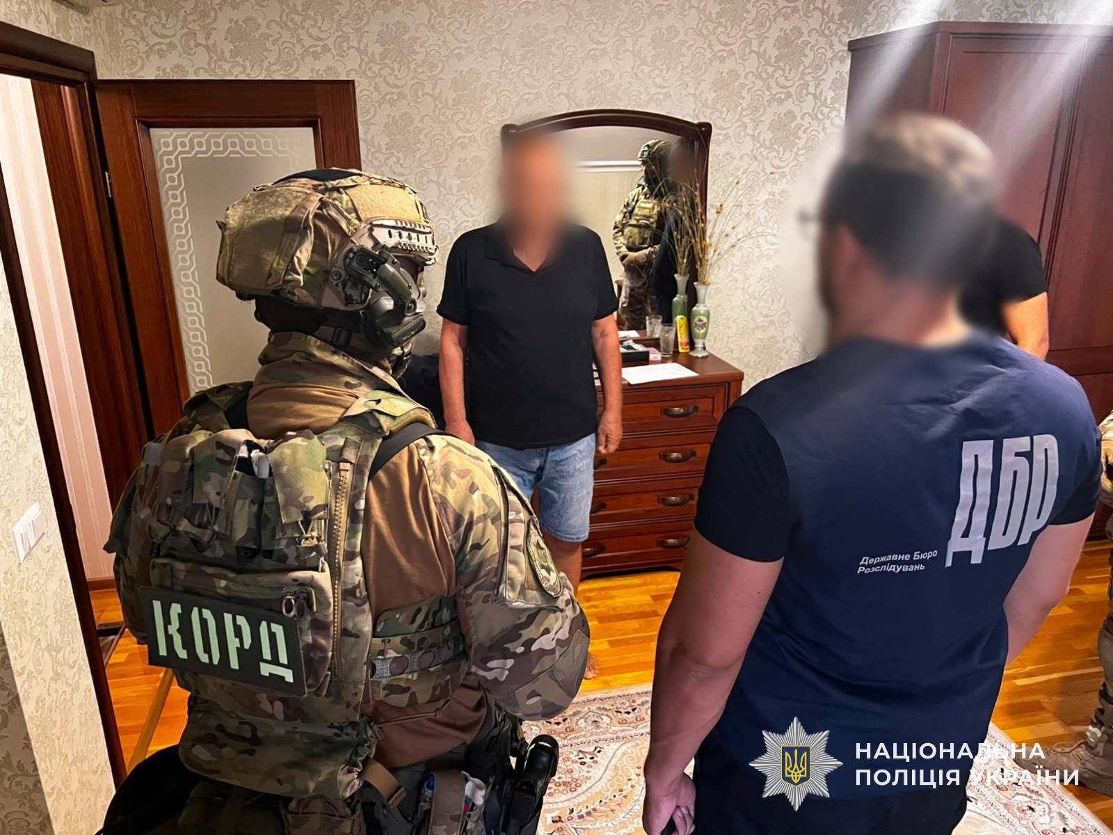 Обшуки у підозрюваних