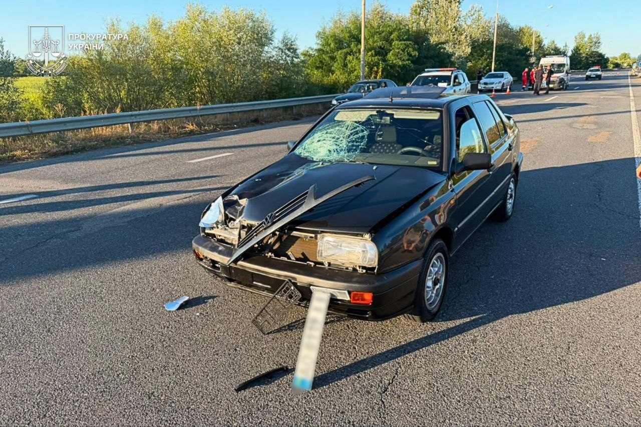 Автомобіль, який збив хлопчика