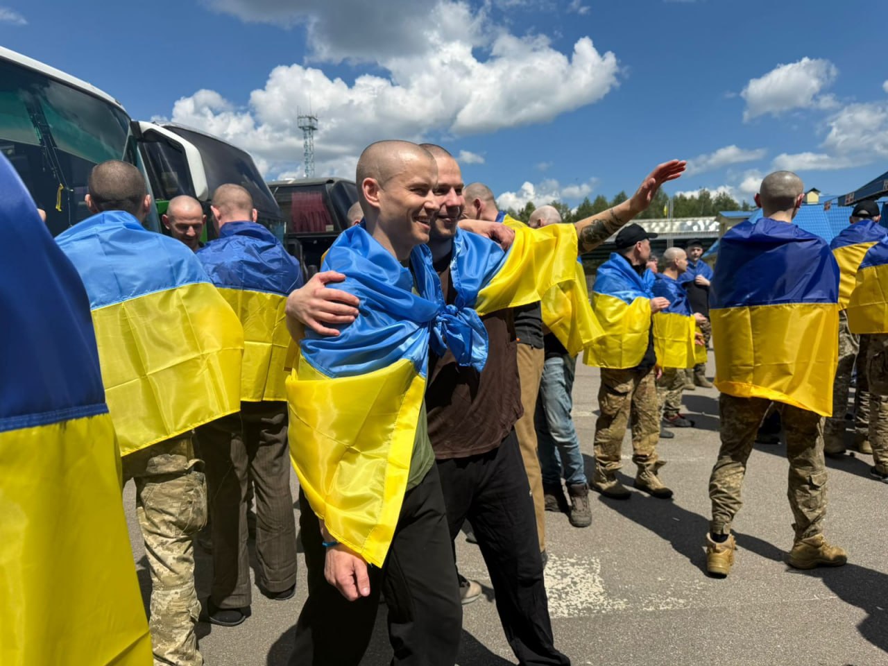 Захисники звільнені з російського полону