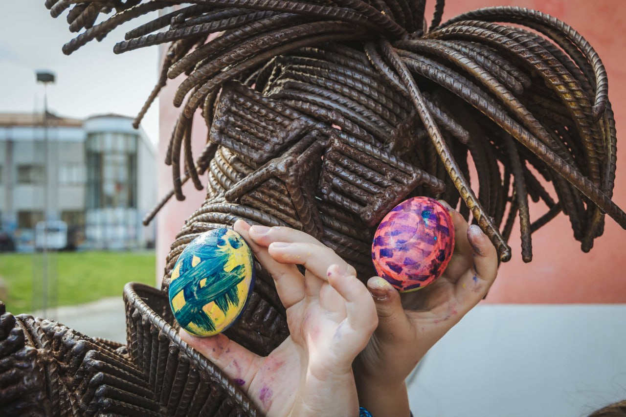 писанки у стилі Енді Воргола