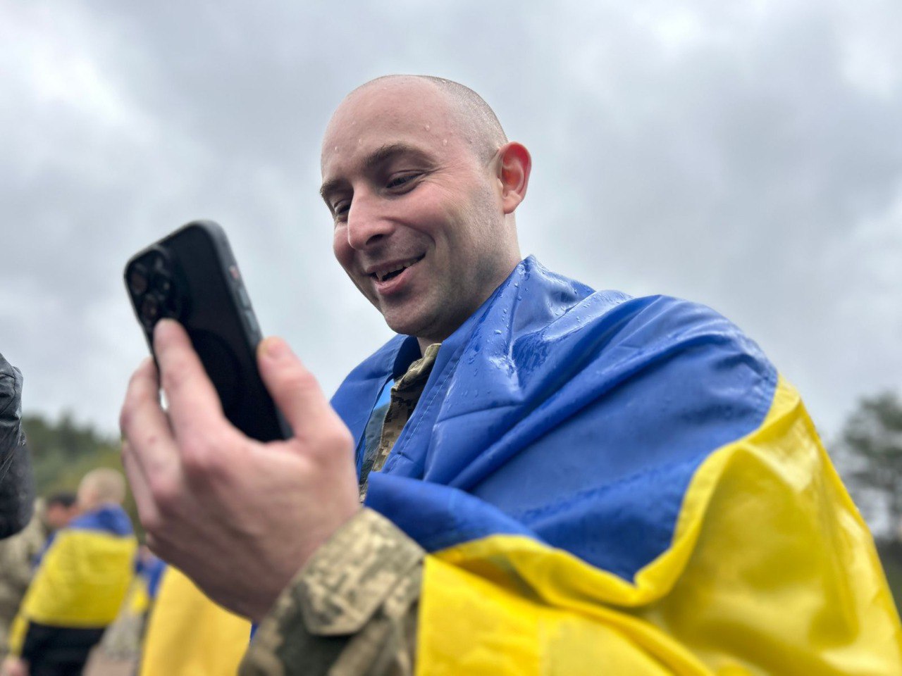До України повернули 185 військових та 20 цивільних