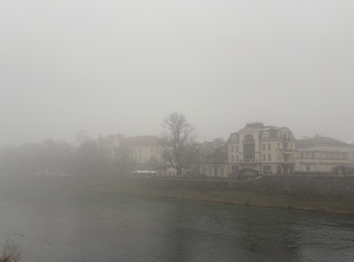 Сильний туман в Ужгороді