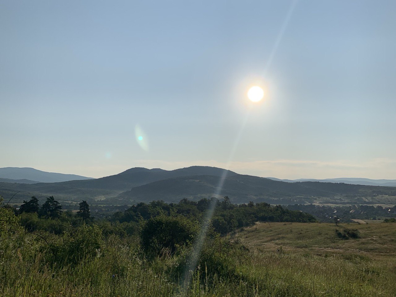 Пейзаж сонячних Карпат